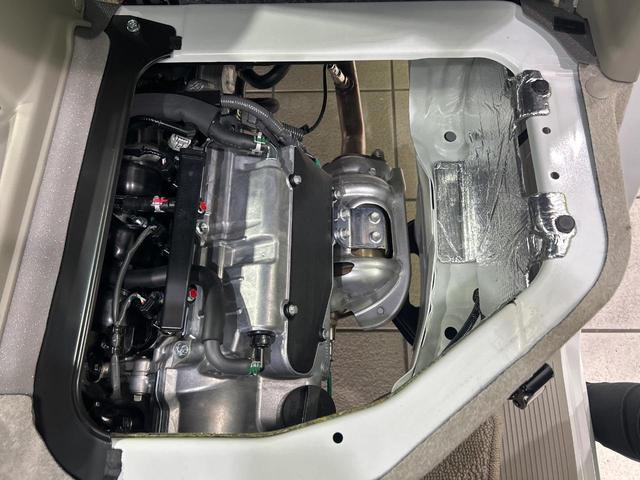 エブリイ ＰＡリミテッド　セーフティーサポート　禁煙車　コーナーセンサー　車線逸脱警報　オートライト　リモコンキー　ＵＳＢ電源ソケット　アイドリングストップ　キーレスキー　ヘッドライトレベライザー（52枚目）