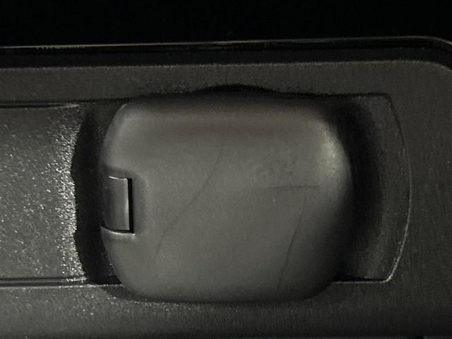 プリウス Ｚ　１２．３インチディスプレイオーディオ　全周囲カメラ　セーフティセンス　禁煙車　電動リアゲート　前席シートエアコン　パワーシート　コーナーセンサー　スマートキー　ＬＥＤヘッド　ビルトインＥＴＣ（56枚目）