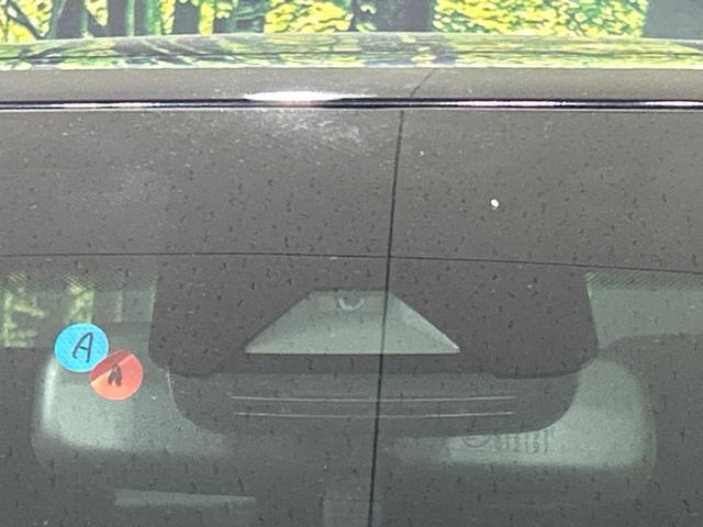 ヤリスクロス ハイブリッドＺ　全周囲カメラ　トヨタセーフティセンス　レーダークルーズ　禁煙車　ハーフレザーシート　シートヒーター　パワーシート　コーナーセンサー　レーンキープ　スマートキー　ＬＥＤヘッド　ディスプレイオーディオ（5枚目）