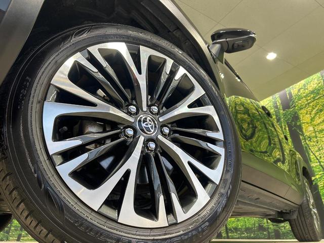 ヤリスクロス ハイブリッドＺ　全周囲カメラ　トヨタセーフティセンス　レーダークルーズ　禁煙車　ハーフレザーシート　シートヒーター　パワーシート　コーナーセンサー　レーンキープ　スマートキー　ＬＥＤヘッド　ディスプレイオーディオ（13枚目）