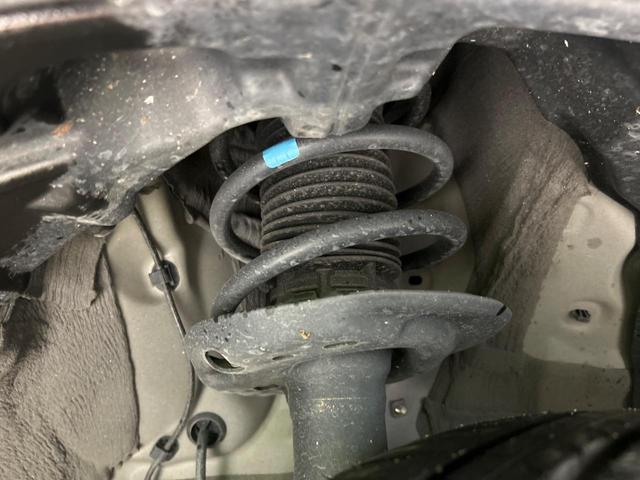 ヤリスクロス ハイブリッドＺ　全周囲カメラ　トヨタセーフティセンス　レーダークルーズ　禁煙車　ハーフレザーシート　シートヒーター　パワーシート　コーナーセンサー　レーンキープ　スマートキー　ＬＥＤヘッド　ディスプレイオーディオ（20枚目）