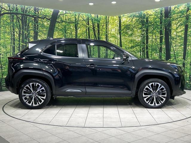 ヤリスクロス ハイブリッドＺ　全周囲カメラ　トヨタセーフティセンス　レーダークルーズ　禁煙車　ハーフレザーシート　シートヒーター　パワーシート　コーナーセンサー　レーンキープ　スマートキー　ＬＥＤヘッド　ディスプレイオーディオ（27枚目）