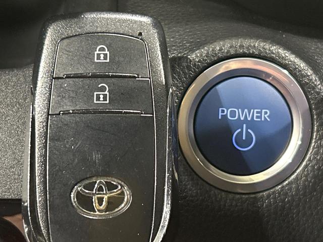ヤリスクロス ハイブリッドＺ　全周囲カメラ　トヨタセーフティセンス　レーダークルーズ　禁煙車　ハーフレザーシート　シートヒーター　パワーシート　コーナーセンサー　レーンキープ　スマートキー　ＬＥＤヘッド　ディスプレイオーディオ（35枚目）