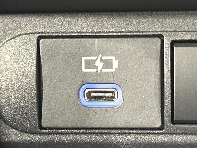 ヤリスクロス ハイブリッドＺ　全周囲カメラ　トヨタセーフティセンス　レーダークルーズ　禁煙車　ハーフレザーシート　シートヒーター　パワーシート　コーナーセンサー　レーンキープ　スマートキー　ＬＥＤヘッド　ディスプレイオーディオ（45枚目）