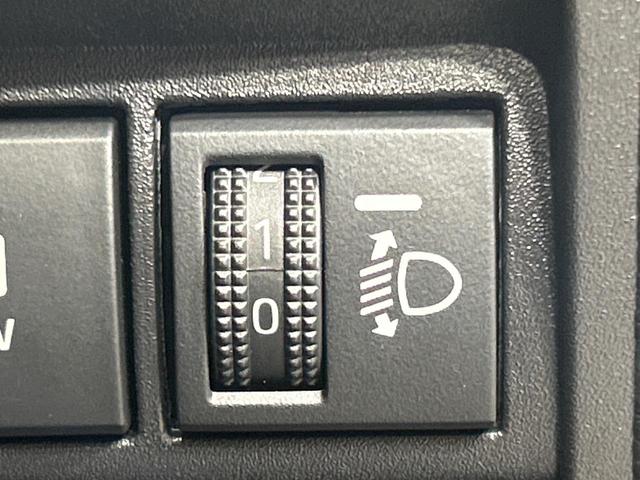 ヤリスクロス ハイブリッドＺ　全周囲カメラ　トヨタセーフティセンス　レーダークルーズ　禁煙車　ハーフレザーシート　シートヒーター　パワーシート　コーナーセンサー　レーンキープ　スマートキー　ＬＥＤヘッド　ディスプレイオーディオ（48枚目）