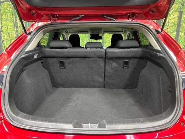 アクセラスポーツ １５ＸＤ　プロアクティブ　マツダコネクトナビ　バックカメラ　衝突軽減システム　禁煙車　レーダークルーズコントロール　ＥＴＣ　クリアランスソナー　ＬＥＤヘッドライト　アイドリングストップ　スマートキー　フルセグ（10枚目）