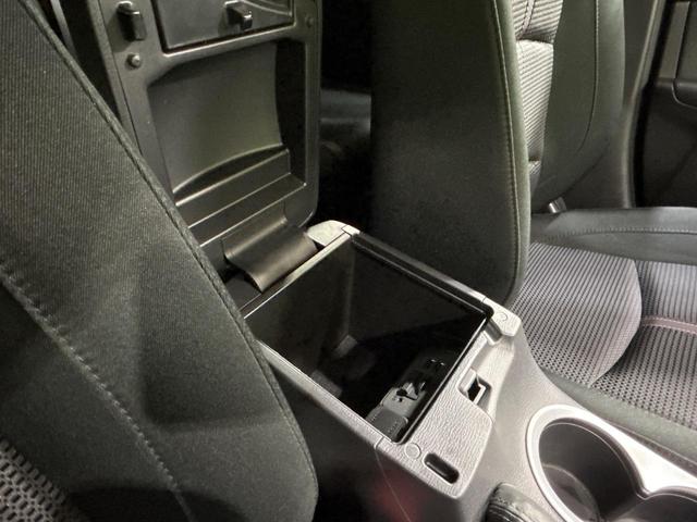 アクセラスポーツ １５ＸＤ　プロアクティブ　マツダコネクトナビ　バックカメラ　衝突軽減システム　禁煙車　レーダークルーズコントロール　ＥＴＣ　クリアランスソナー　ＬＥＤヘッドライト　アイドリングストップ　スマートキー　フルセグ（50枚目）