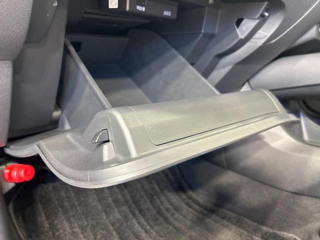 ノート X 純正9型ナビ バックカメラ エマージェンシーブレーキ 禁煙車 ドラレコ コーナーセンサー スマートキー LEDヘッド オートマチックハイビーム オートライト オートエアコン?Bluetooth再生(49枚目)