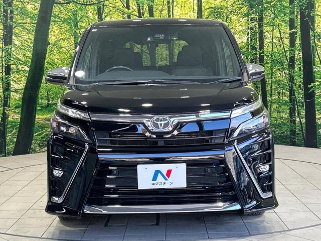 ヴォクシー ＺＳ　煌ＩＩ　両側電動スライドドア　後席モニター　純正１０型ナビ　バックカメラ　衝突被害軽減システム　禁煙　ドラレコ　クルコン　スマートキー　ＬＥＤヘッド　ビルトインＥＴＣ　純正１６インチアルミ　デュアルオートＡＣ（15枚目）