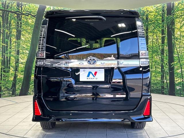 ヴォクシー ＺＳ　煌ＩＩ　両側電動スライドドア　後席モニター　純正１０型ナビ　バックカメラ　衝突被害軽減システム　禁煙　ドラレコ　クルコン　スマートキー　ＬＥＤヘッド　ビルトインＥＴＣ　純正１６インチアルミ　デュアルオートＡＣ（16枚目）