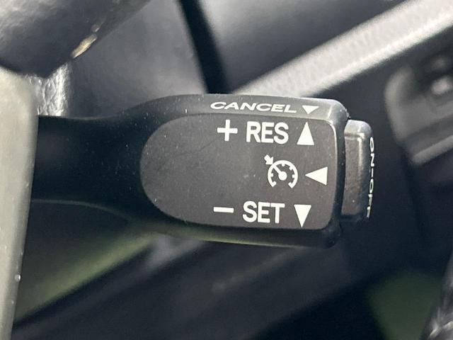 ヴォクシー ＺＳ　煌ＩＩ　両側電動スライドドア　後席モニター　純正１０型ナビ　バックカメラ　衝突被害軽減システム　禁煙　ドラレコ　クルコン　スマートキー　ＬＥＤヘッド　ビルトインＥＴＣ　純正１６インチアルミ　デュアルオートＡＣ（41枚目）