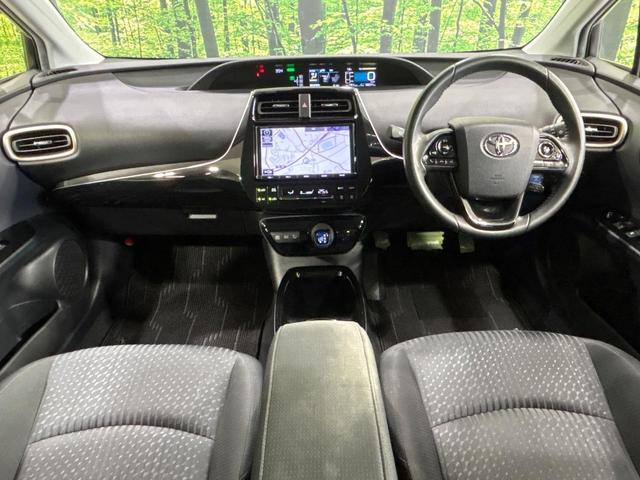 プリウス Sセーフティプラス ツートーン 純正9型ナビ バックカメラ セーフティセンス パーキングアシスト レーダークルーズコントロール ドラレコ LEDヘッド ETC Bluetooth 禁煙車 車線逸脱警報 オートライト オートエアコン(2枚目)