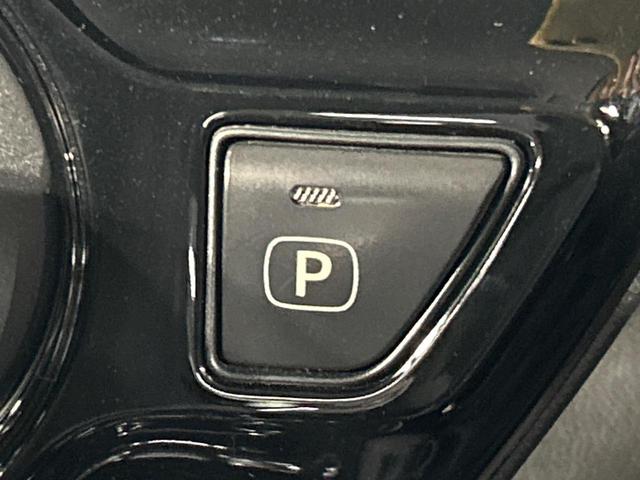 プリウス Sセーフティプラス ツートーン 純正9型ナビ バックカメラ セーフティセンス パーキングアシスト レーダークルーズコントロール ドラレコ LEDヘッド ETC Bluetooth 禁煙車 車線逸脱警報 オートライト オートエアコン(33枚目)