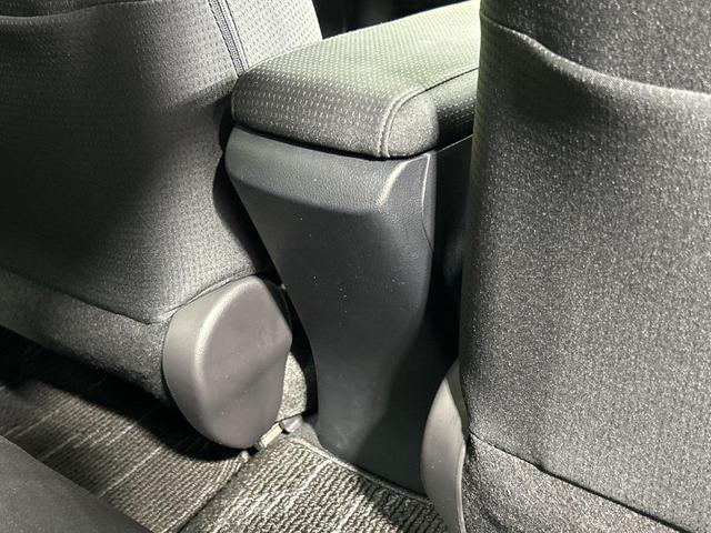 プリウス Sセーフティプラス ツートーン 純正9型ナビ バックカメラ セーフティセンス パーキングアシスト レーダークルーズコントロール ドラレコ LEDヘッド ETC Bluetooth 禁煙車 車線逸脱警報 オートライト オートエアコン(45枚目)