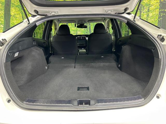 プリウス Sセーフティプラス ツートーン 純正9型ナビ バックカメラ セーフティセンス パーキングアシスト レーダークルーズコントロール ドラレコ LEDヘッド ETC Bluetooth 禁煙車 車線逸脱警報 オートライト オートエアコン(50枚目)