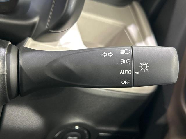 スペーシア ハイブリッドＧ　衝突被害軽減システム　届出済未使用　禁煙車　コーナーセンサー　スマートキー　ＬＥＤヘッドライト　車線逸脱警報　誤発進抑制機能　標識認識機能　オートライト　オートエアコン　ハイビームアシスト（7枚目）