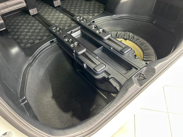 ヴェルファイア ２．５Ｚ　Ｇエディション　ＢＩＧＸ１１インチナビ　両側電動ドア　後席モニター　バックカメラ　禁煙車　電動リアゲート　コーナーセンサー　スマートキー　ＬＥＤヘッド　ビルトインＥＴＣ　クルコン　純正１８インチアルミ　オートライト（35枚目）