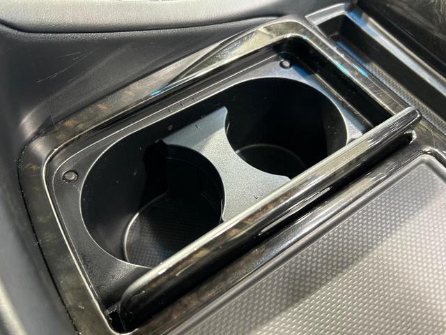 ヴェルファイア ２．５Ｚ　Ｇエディション　ＢＩＧＸ１１インチナビ　両側電動ドア　後席モニター　バックカメラ　禁煙車　電動リアゲート　コーナーセンサー　スマートキー　ＬＥＤヘッド　ビルトインＥＴＣ　クルコン　純正１８インチアルミ　オートライト（58枚目）