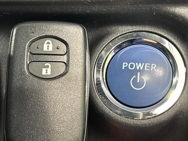 アクア Ｓ　純正ＳＤナビ　バックカメラ　衝突軽減システム　禁煙車　ＥＴＣ　オートマチックハイビーム　Ｂｌｕｅｔｏｏｔｈ再生　ＤＶＤ／ＣＤ再生　オートライト　スマートキー　オートエアコン　電動格納ミラー（7枚目）