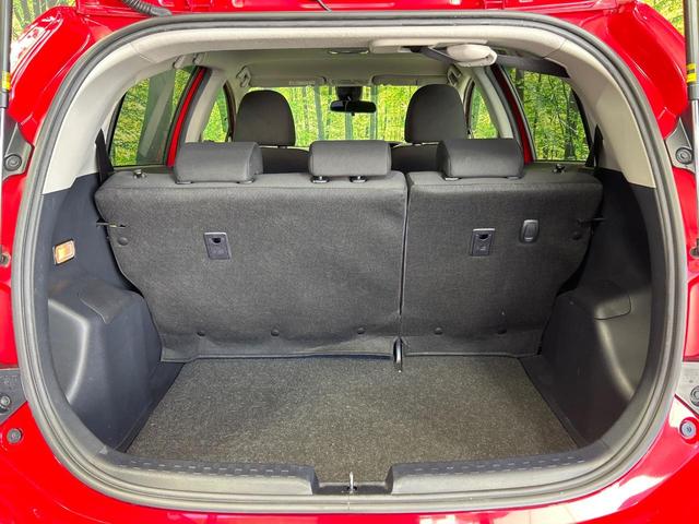 アクア Ｓ　純正ＳＤナビ　バックカメラ　衝突軽減システム　禁煙車　ＥＴＣ　オートマチックハイビーム　Ｂｌｕｅｔｏｏｔｈ再生　ＤＶＤ／ＣＤ再生　オートライト　スマートキー　オートエアコン　電動格納ミラー（10枚目）