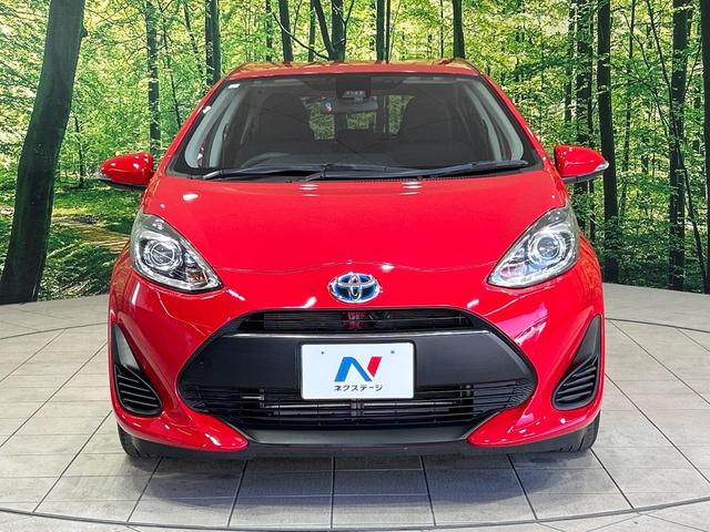 アクア Ｓ　純正ＳＤナビ　バックカメラ　衝突軽減システム　禁煙車　ＥＴＣ　オートマチックハイビーム　Ｂｌｕｅｔｏｏｔｈ再生　ＤＶＤ／ＣＤ再生　オートライト　スマートキー　オートエアコン　電動格納ミラー（14枚目）