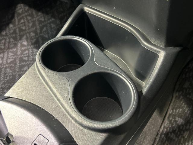 アクア Ｓ　純正ＳＤナビ　バックカメラ　衝突軽減システム　禁煙車　ＥＴＣ　オートマチックハイビーム　Ｂｌｕｅｔｏｏｔｈ再生　ＤＶＤ／ＣＤ再生　オートライト　スマートキー　オートエアコン　電動格納ミラー（43枚目）