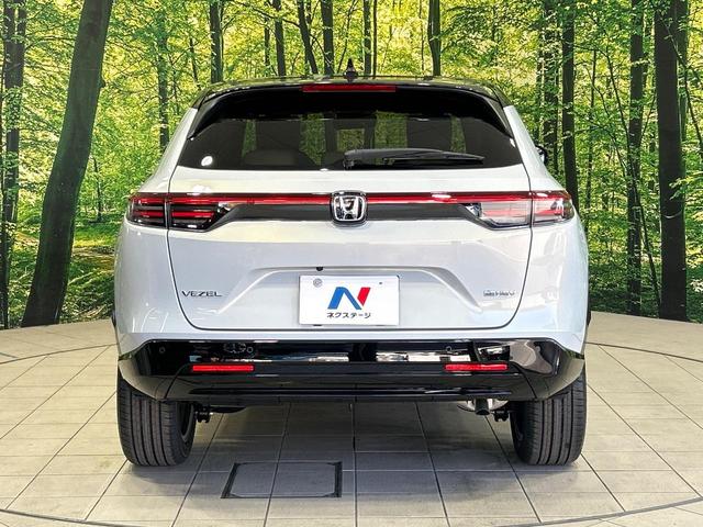 ヴェゼル ｅ：ＨＥＶ　Ｚ・ＰＬａＹパッケージ　登録済未使用車　パノラマルーフ　全周囲カメラ　プレミアムオーディオ　純正９型ナビ　衝突軽減ブレーキ　レーダークルーズ　電動リアゲート　ハーフレザーシート　スマートキー　ＬＥＤヘッド　ビルトインＥＴＣ（15枚目）