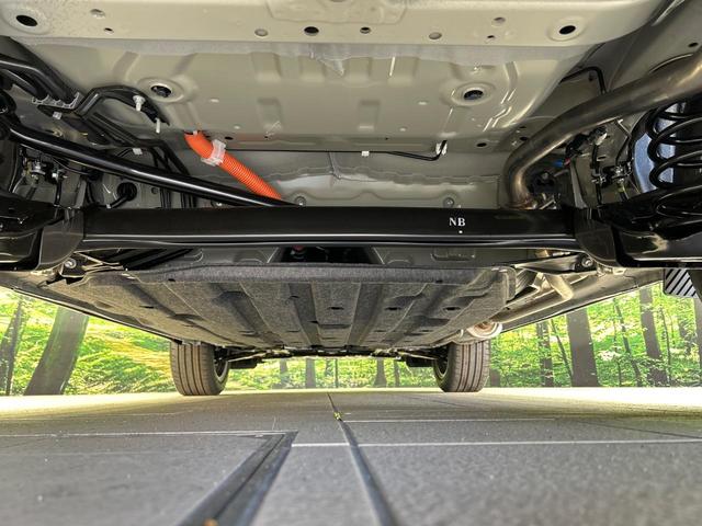 ヴェゼル ｅ：ＨＥＶ　Ｚ・ＰＬａＹパッケージ　登録済未使用車　パノラマルーフ　全周囲カメラ　プレミアムオーディオ　純正９型ナビ　衝突軽減ブレーキ　レーダークルーズ　電動リアゲート　ハーフレザーシート　スマートキー　ＬＥＤヘッド　ビルトインＥＴＣ（19枚目）