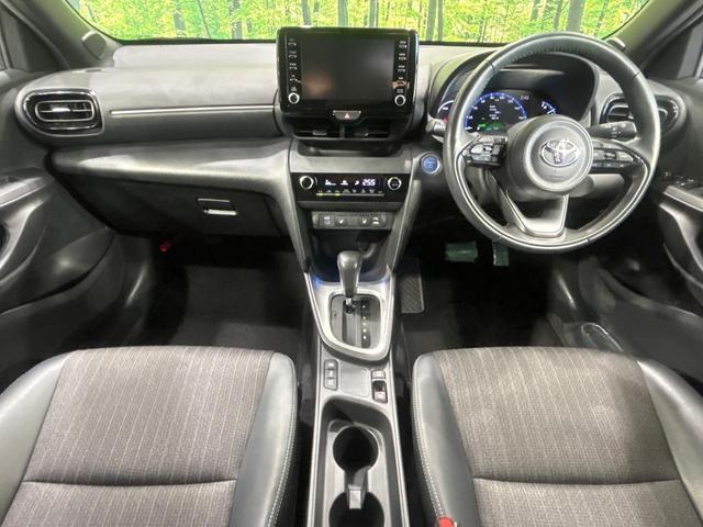 ヤリスクロス ハイブリッドZ 全周囲カメラ セーフティセンス ブラインドスポットモニター レーダークルーズ 禁煙車 ハーフレザーシート パワーシート シートヒーター コーナーセンサー ステアリングヒーター スマートキー ETC(2枚目)