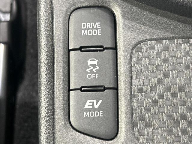 ヤリスクロス ハイブリッドZ 全周囲カメラ セーフティセンス ブラインドスポットモニター レーダークルーズ 禁煙車 ハーフレザーシート パワーシート シートヒーター コーナーセンサー ステアリングヒーター スマートキー ETC(31枚目)