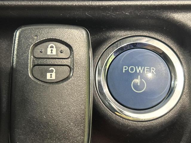 アクア Ｇ　禁煙車　純正ＳＤナビ　バックカメラ　ＥＴＣ　オートライト　フルセグ　Ｂｌｕｅｔｏｔｈ再生　スマートキー　ＤＶＤ／ＣＤ再生　アイドリングストップ　１５インチアルミホイール　盗難防止システム（5枚目）