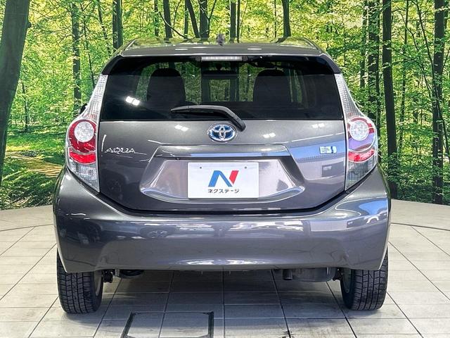 アクア Ｇ　禁煙車　純正ＳＤナビ　バックカメラ　ＥＴＣ　オートライト　フルセグ　Ｂｌｕｅｔｏｔｈ再生　スマートキー　ＤＶＤ／ＣＤ再生　アイドリングストップ　１５インチアルミホイール　盗難防止システム（15枚目）