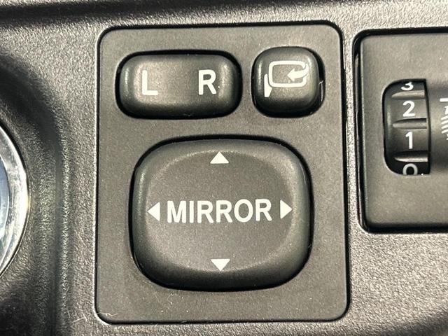 アクア Ｇ　禁煙車　純正ＳＤナビ　バックカメラ　ＥＴＣ　オートライト　フルセグ　Ｂｌｕｅｔｏｔｈ再生　スマートキー　ＤＶＤ／ＣＤ再生　アイドリングストップ　１５インチアルミホイール　盗難防止システム（25枚目）