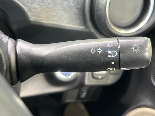 アクア Ｇ　禁煙車　純正ＳＤナビ　バックカメラ　ＥＴＣ　オートライト　フルセグ　Ｂｌｕｅｔｏｔｈ再生　スマートキー　ＤＶＤ／ＣＤ再生　アイドリングストップ　１５インチアルミホイール　盗難防止システム（35枚目）