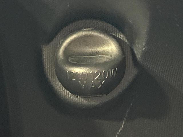 アクア Ｇ　禁煙車　純正ＳＤナビ　バックカメラ　ＥＴＣ　オートライト　フルセグ　Ｂｌｕｅｔｏｔｈ再生　スマートキー　ＤＶＤ／ＣＤ再生　アイドリングストップ　１５インチアルミホイール　盗難防止システム（48枚目）