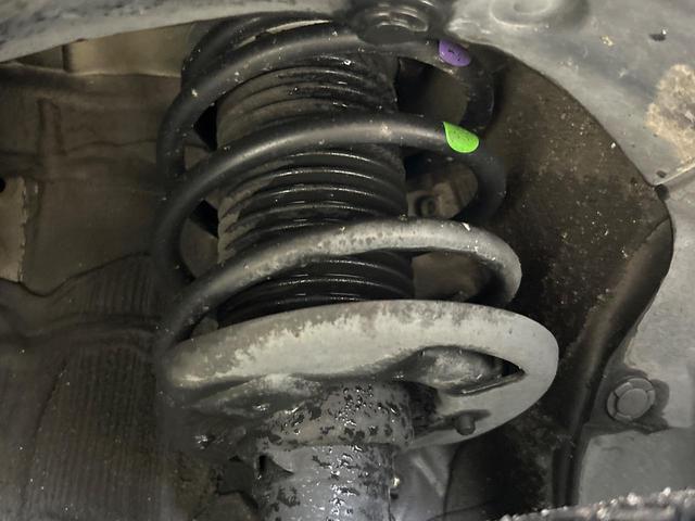 スイフト ハイブリッドＲＳ　８型ＳＤナビ　バックカメラ　禁煙車　シートヒーター　ドラレコ　スマートキー　ＬＥＤヘッド　ＥＴＣ　純正１６インチアルミ　オートエアコン　Ｂｌｕｅｔｏｏｔｈ　ＣＤ　ＤＶＤ再生　フルセグ　パドルシフト（20枚目）