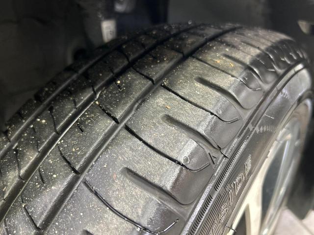 スイフト ハイブリッドＲＳ　８型ＳＤナビ　バックカメラ　禁煙車　シートヒーター　ドラレコ　スマートキー　ＬＥＤヘッド　ＥＴＣ　純正１６インチアルミ　オートエアコン　Ｂｌｕｅｔｏｏｔｈ　ＣＤ　ＤＶＤ再生　フルセグ　パドルシフト（47枚目）