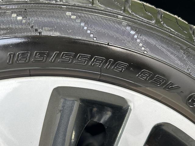 スイフト ハイブリッドＲＳ　８型ＳＤナビ　バックカメラ　禁煙車　シートヒーター　ドラレコ　スマートキー　ＬＥＤヘッド　ＥＴＣ　純正１６インチアルミ　オートエアコン　Ｂｌｕｅｔｏｏｔｈ　ＣＤ　ＤＶＤ再生　フルセグ　パドルシフト（48枚目）