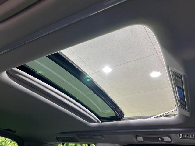 ヴェルファイア ２．５Ｚ　Ｇエディション　ツインムーンルーフ　フリップダウンモニター　ＢＩＧＸ１１ＳＤナビ　セーフティセンス　両側電動ドア　バックカメラ　１００Ｖ電源　　レーダークルーズ　禁煙車　電動リアゲート　ハーフレザーシート（3枚目）