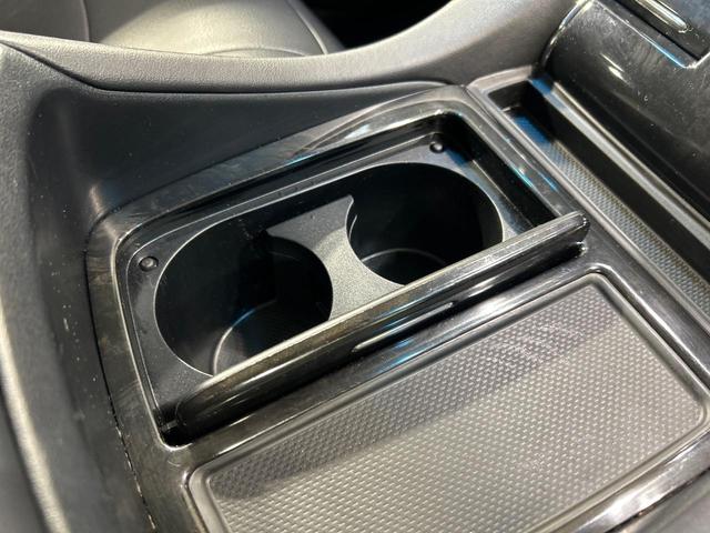 ヴェルファイア ２．５Ｚ　Ｇエディション　ツインムーンルーフ　フリップダウンモニター　ＢＩＧＸ１１ＳＤナビ　セーフティセンス　両側電動ドア　バックカメラ　１００Ｖ電源　　レーダークルーズ　禁煙車　電動リアゲート　ハーフレザーシート（61枚目）