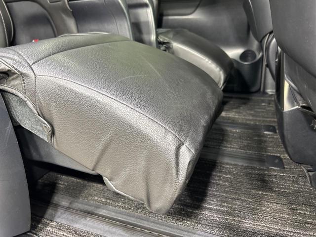 ヴェルファイア ２．５Ｚ　Ｇエディション　ツインムーンルーフ　フリップダウンモニター　ＢＩＧＸ１１ＳＤナビ　セーフティセンス　両側電動ドア　バックカメラ　１００Ｖ電源　　レーダークルーズ　禁煙車　電動リアゲート　ハーフレザーシート（74枚目）