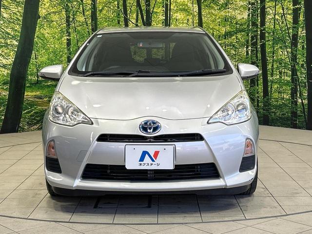 アクア Ｓ　純正ＳＤナビ　禁煙車　スマートキー　ＥＴＣ　オートライト　オートエアコン　Ｂｌｕｅｔｏｏｔｈ接続　ＣＤ　ＤＶＤ再生　フルセグＴＶ　電動格納式ミラー　プライバシーガラス（14枚目）