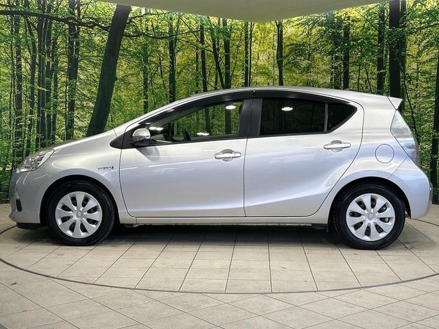 アクア Ｓ　純正ＳＤナビ　禁煙車　スマートキー　ＥＴＣ　オートライト　オートエアコン　Ｂｌｕｅｔｏｏｔｈ接続　ＣＤ　ＤＶＤ再生　フルセグＴＶ　電動格納式ミラー　プライバシーガラス（21枚目）