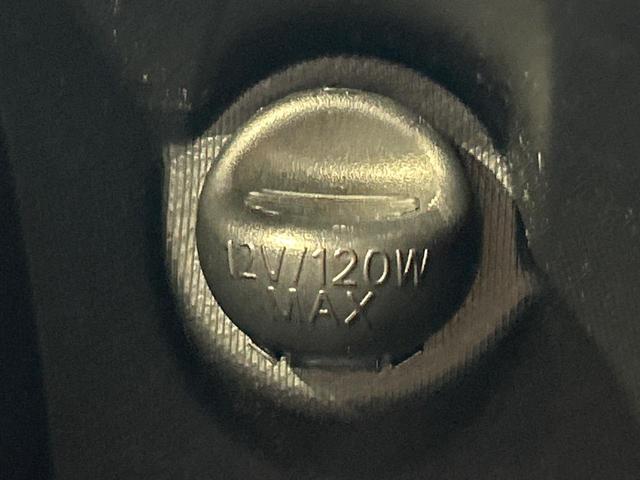 アクア Ｓ　純正ＳＤナビ　禁煙車　スマートキー　ＥＴＣ　オートライト　オートエアコン　Ｂｌｕｅｔｏｏｔｈ接続　ＣＤ　ＤＶＤ再生　フルセグＴＶ　電動格納式ミラー　プライバシーガラス（40枚目）