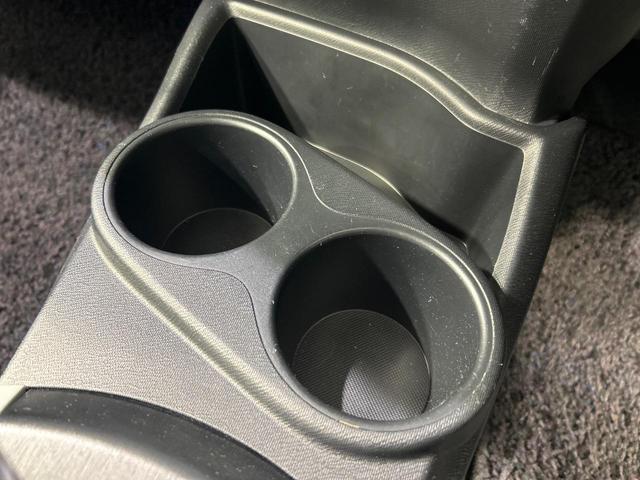 アクア Ｓ　純正ＳＤナビ　禁煙車　スマートキー　ＥＴＣ　オートライト　オートエアコン　Ｂｌｕｅｔｏｏｔｈ接続　ＣＤ　ＤＶＤ再生　フルセグＴＶ　電動格納式ミラー　プライバシーガラス（44枚目）