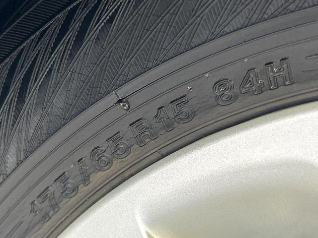 アクア Ｓ　純正ＳＤナビ　禁煙車　スマートキー　ＥＴＣ　オートライト　オートエアコン　Ｂｌｕｅｔｏｏｔｈ接続　ＣＤ　ＤＶＤ再生　フルセグＴＶ　電動格納式ミラー　プライバシーガラス（51枚目）