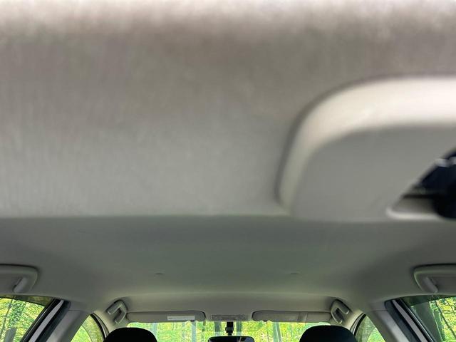 アクア G SDナビ スマートキー ETC オートライト オートエアコン 純正15インチアルミ CD/DVD再生 革巻きステアリング 電動格納ミラー(37枚目)