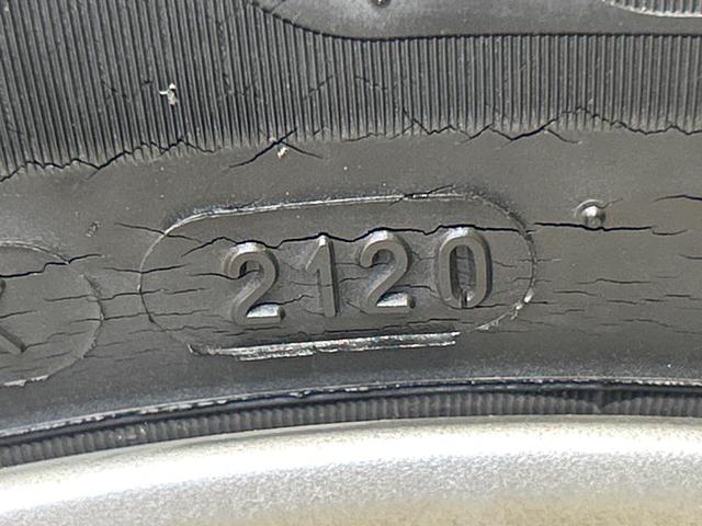 アクア G SDナビ スマートキー ETC オートライト オートエアコン 純正15インチアルミ CD/DVD再生 革巻きステアリング 電動格納ミラー(52枚目)