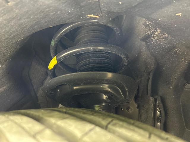 アルファードハイブリッド Z 左右独立ムーンルーフ モデリスタエアロ 14インチディスプレイオーディオ 後席モニター 禁煙車 全周囲カメラ 衝突軽減システム 両側パワースライドドア シートベンチレーション スマートキー(20枚目)