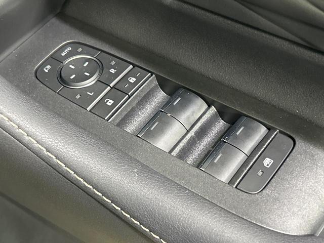 アルファードハイブリッド Z 左右独立ムーンルーフ モデリスタエアロ 14インチディスプレイオーディオ 後席モニター 禁煙車 全周囲カメラ 衝突軽減システム 両側パワースライドドア シートベンチレーション スマートキー(48枚目)